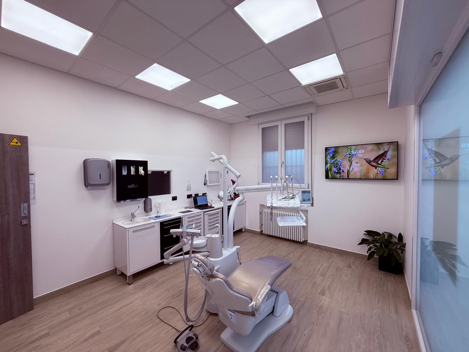 Sala operativa dello studio Dental Design, dove si eseguono le cure conservative